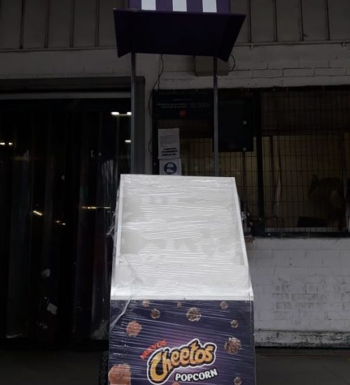 MUEBLE DEGUSTACION CHETOOS (3)