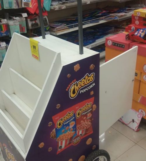 MUEBLE DEGUSTACION CHETOOS (6)